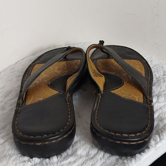High Sierra Black Leather Woman's Thong Sandals - Picture 4 of 7